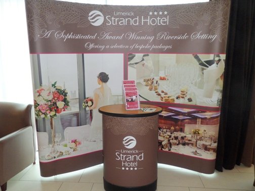 Premium Curved Pop Up Kits
